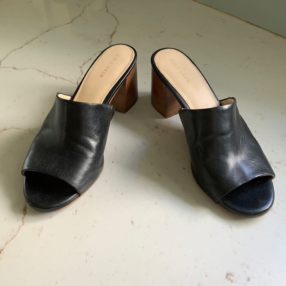 Cole Hana stacked heel pumps